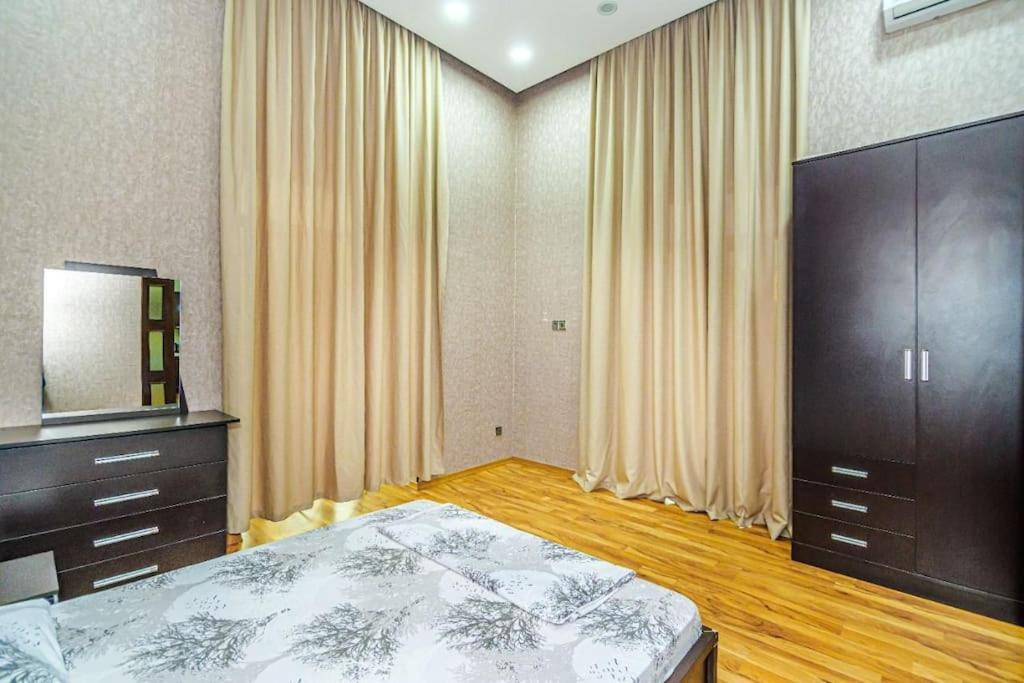 City Center Apartment Баку Екстериор снимка