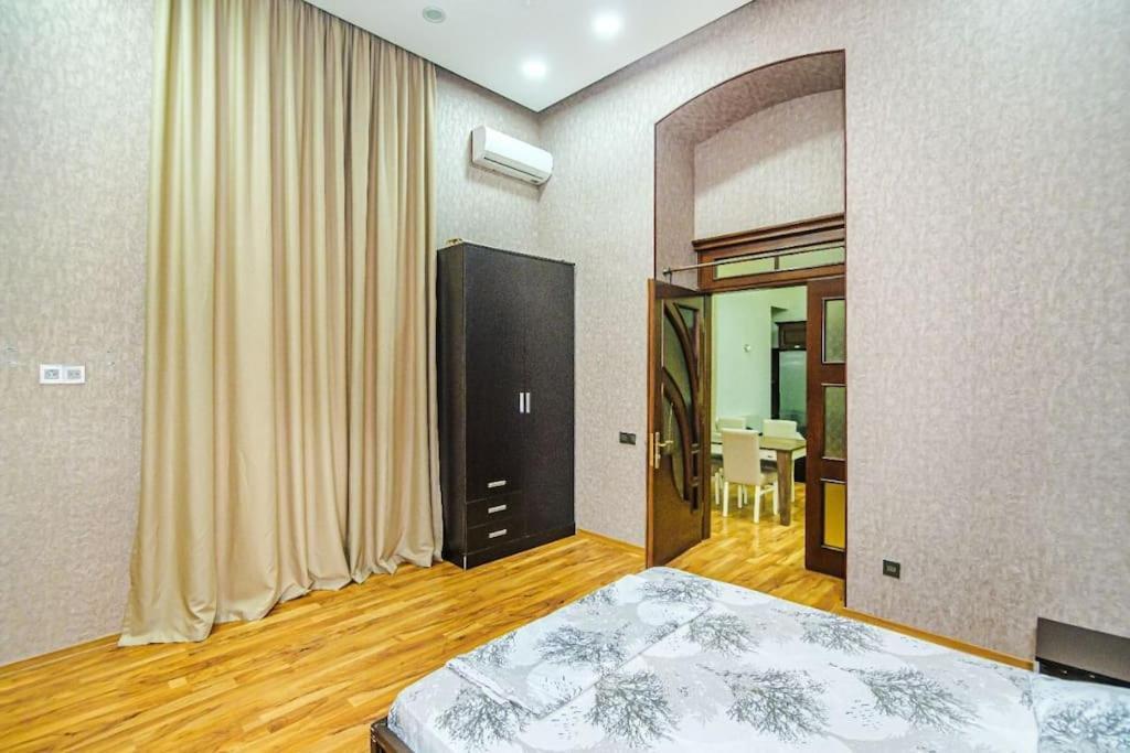 City Center Apartment Баку Екстериор снимка